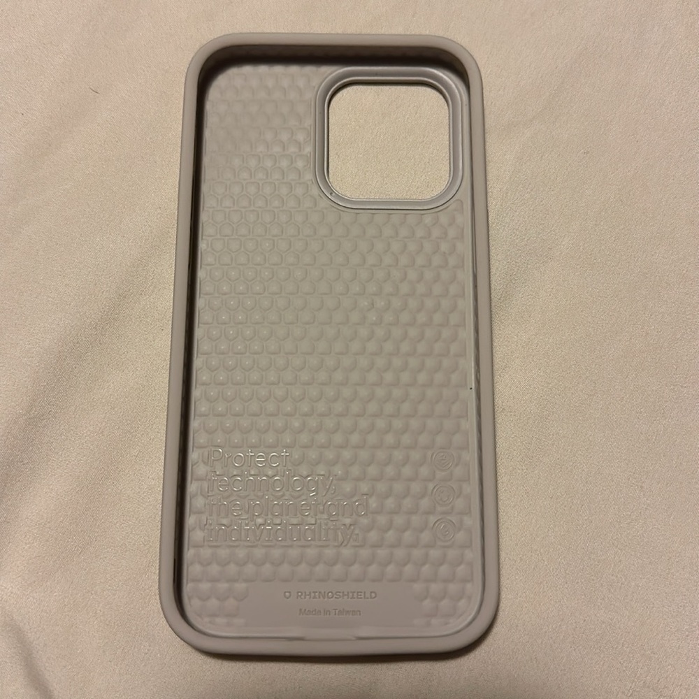 iPhone 14 Pro Max Rhinoshield Case - Picture 2 of 2